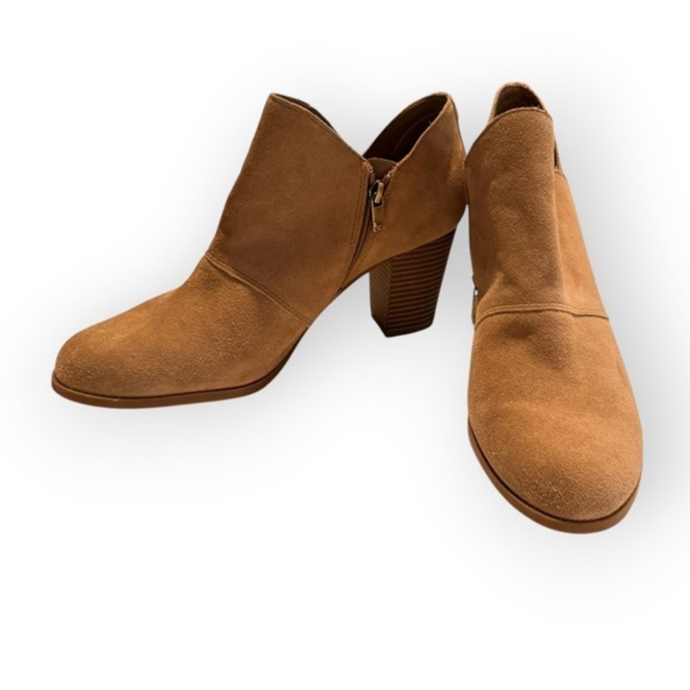 Koolaburra by UGG Suede Ankle Boots 11 Beige Boho Neutral Block Heel Staple NWOB